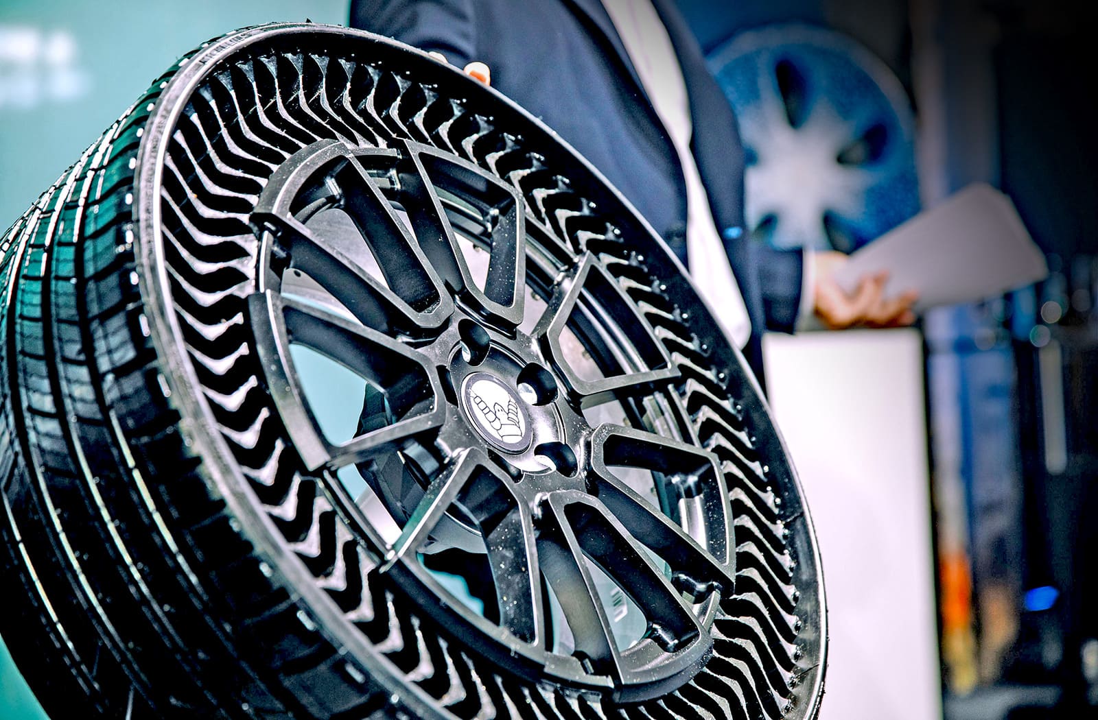 Michelin и GM разработали безвоздушные шины