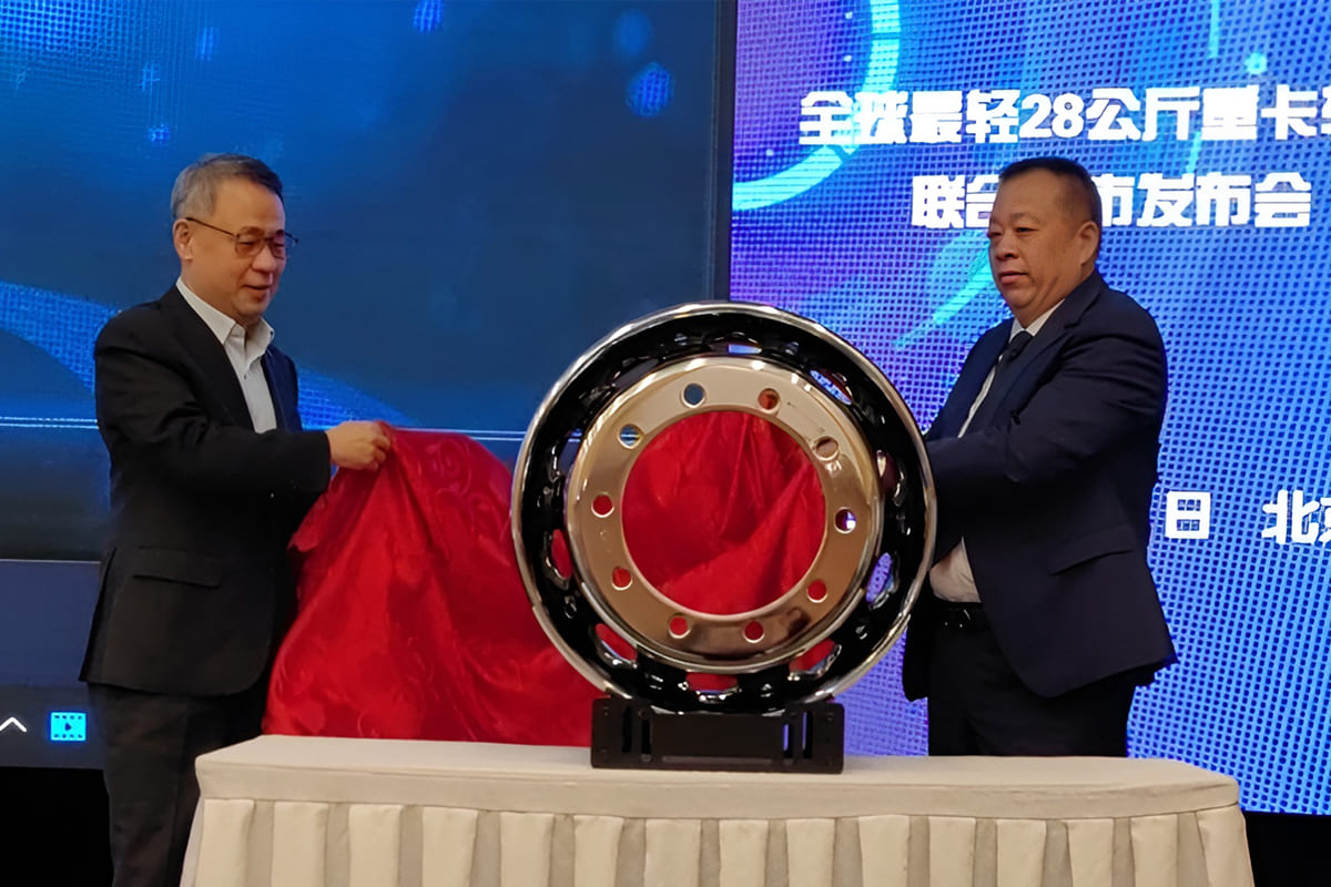 Китайские специалисты создали сверхлегкие диски для грузовых авто
